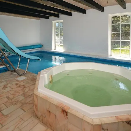 Vakantiehuis Awesome In With Sauna *